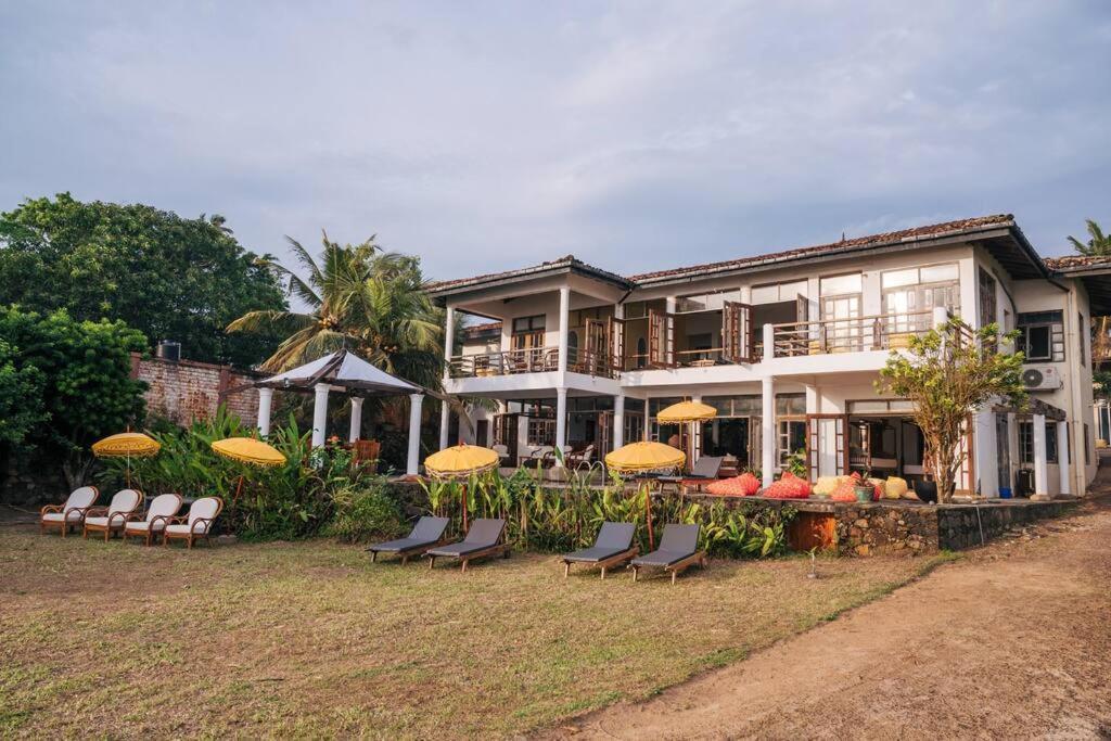 Santi Beach House With Pool & Beach Weligama Luaran gambar