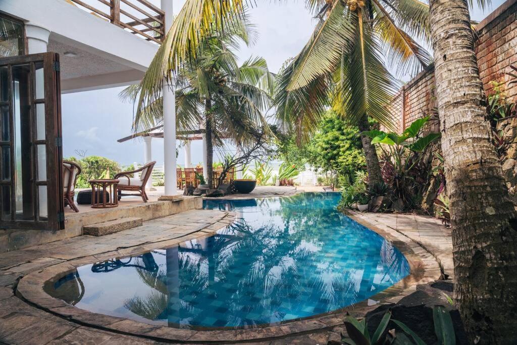 Santi Beach House With Pool & Beach Weligama Luaran gambar
