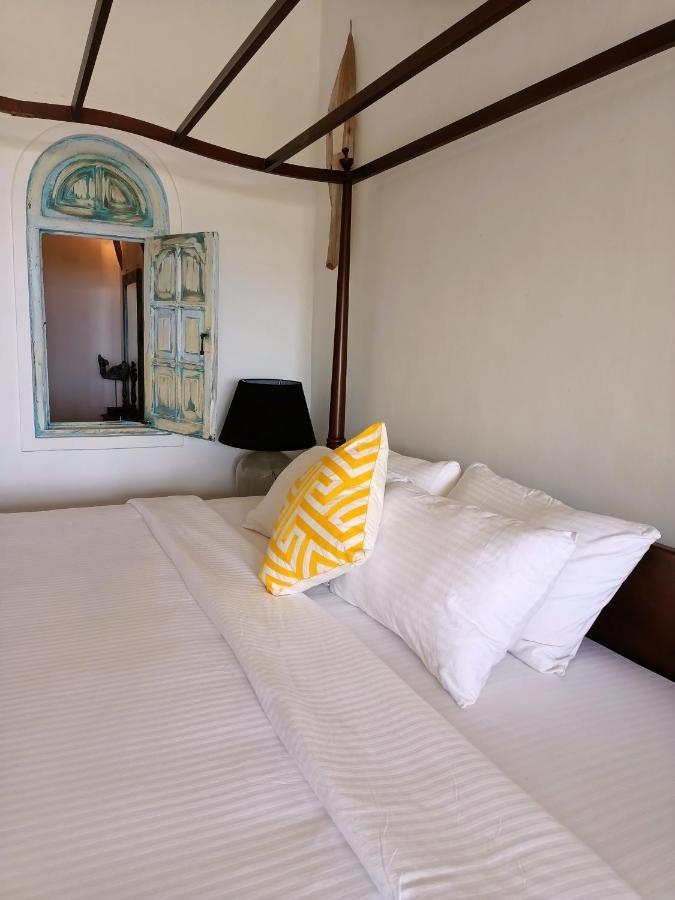 Santi Beach House With Pool & Beach Weligama Luaran gambar